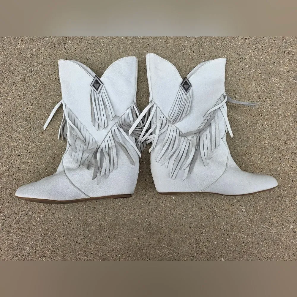 OBSESSION RULES HOPEY Womens White Leather Fringe Boho Hidden Wedge Boots 8M